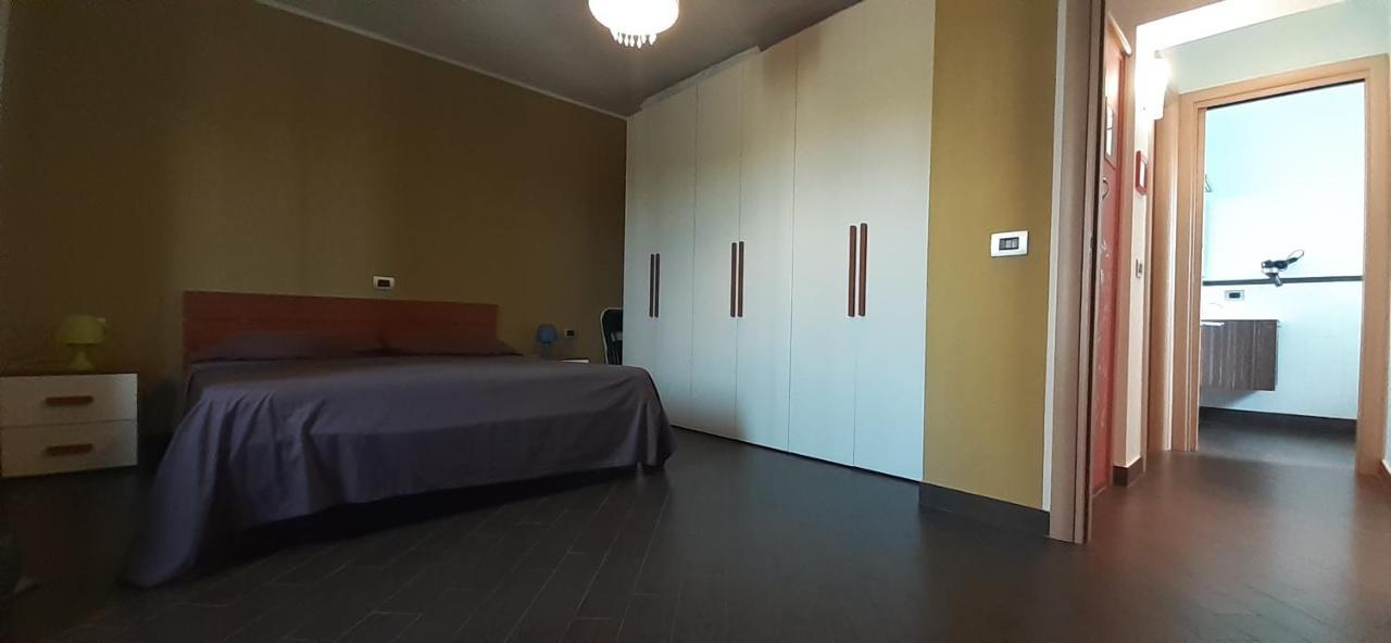 8 Via V. Monti Villa Loiri Porto San Paolo Exterior foto